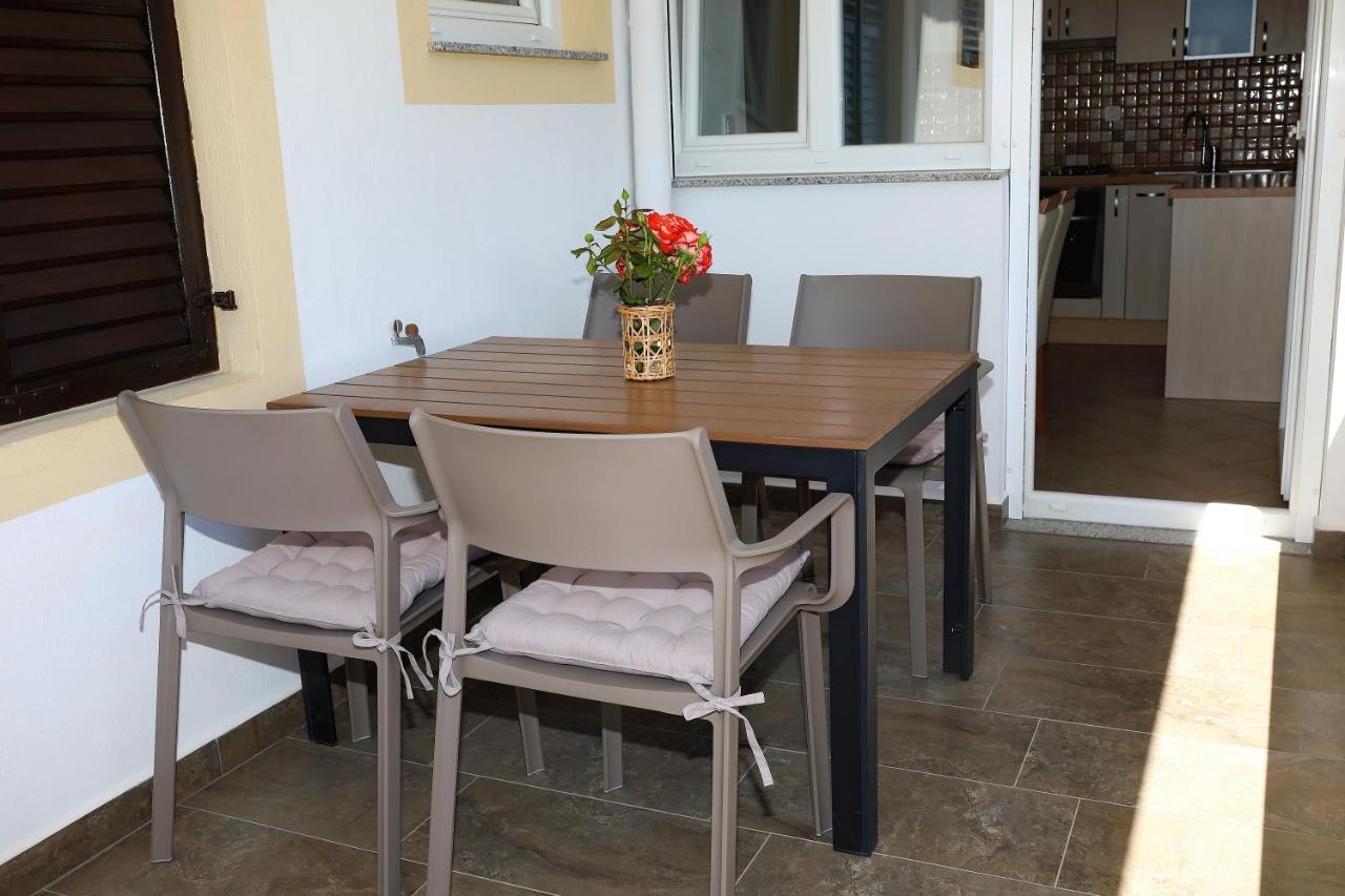 Apartmani Bruno Бибинє Екстер'єр фото